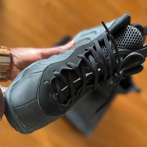 All black stealth Foamposites size 7y - Picture 4 of 5